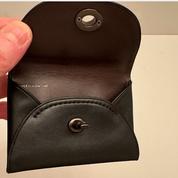 Coach black leather card case brand new never used size 4 x 2 1/2 - Picture 5 of 9